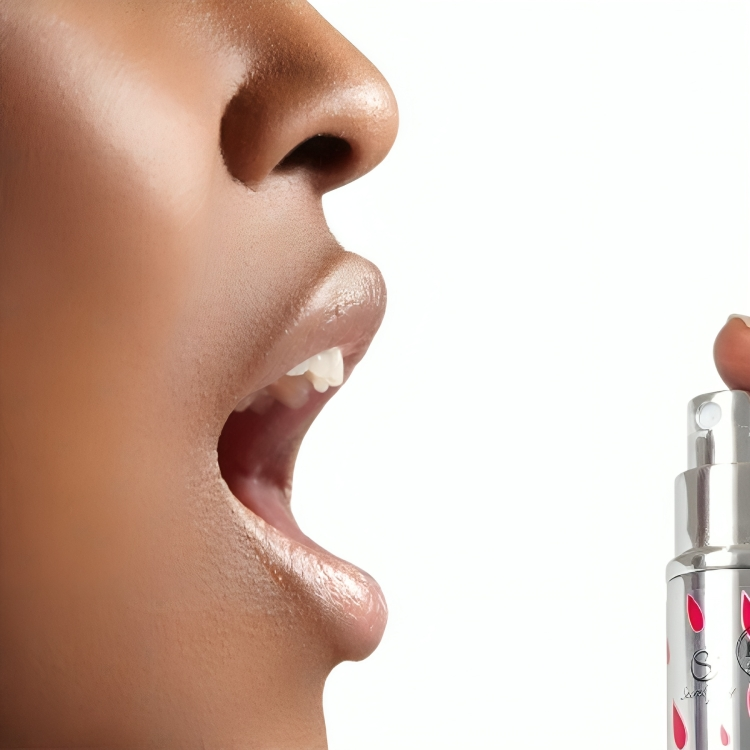 SECRETPLAY - SPRAY SEXUEL ORAL À LA FRAISE